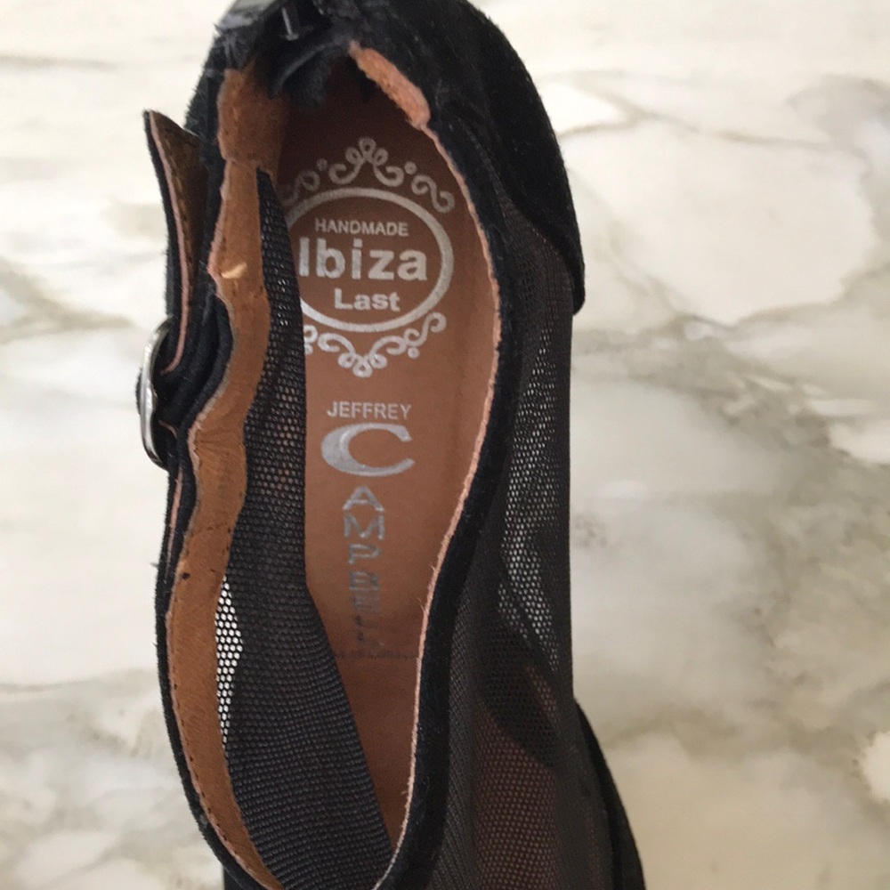 Shoes - Picture 3 of 4